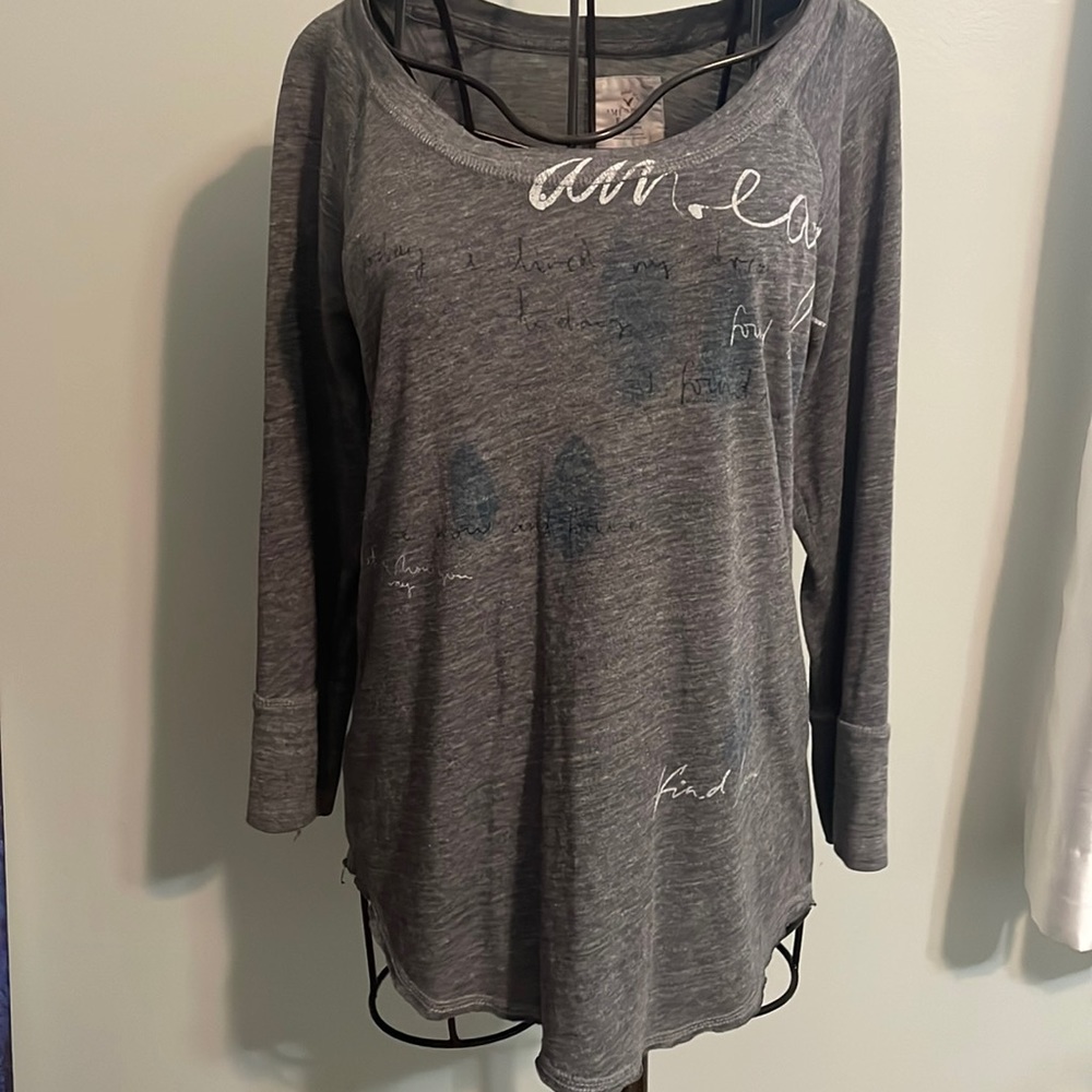 Women’s American Eagle Gray top